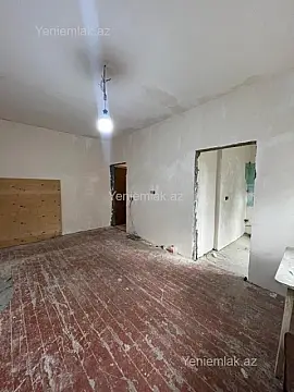 Satılır 1 otaqlı köhnə tikili 35 m²