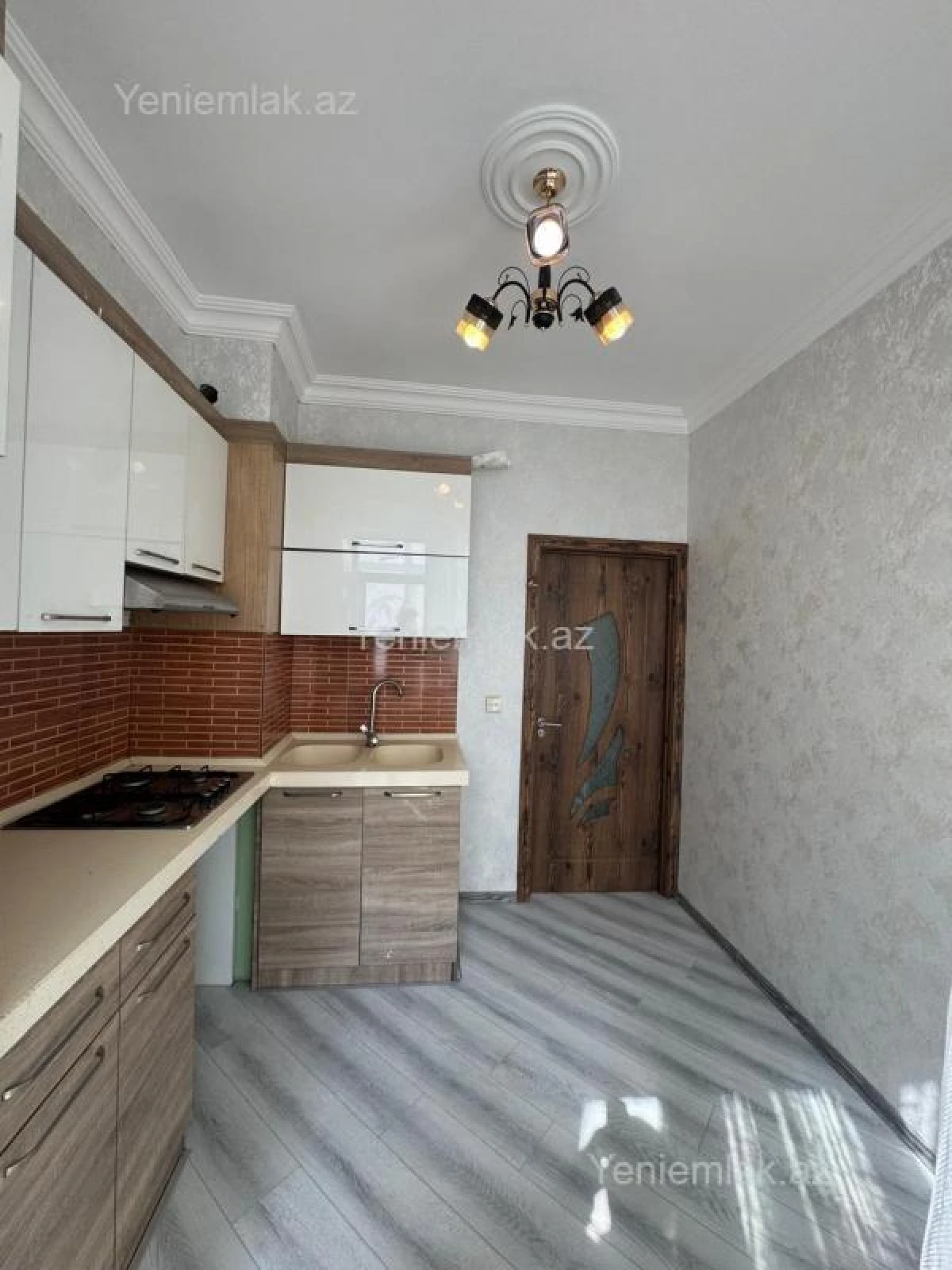 Satılır 3 otaqlı yeni tikili 72 m²