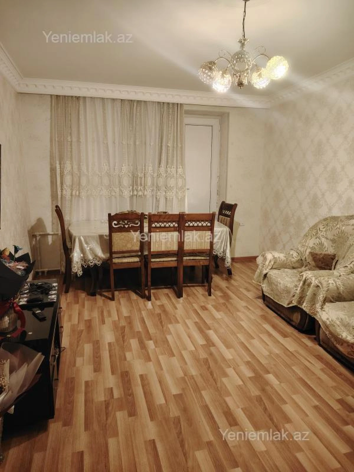 Satılır 3 otaqlı köhnə tikili 75 m²