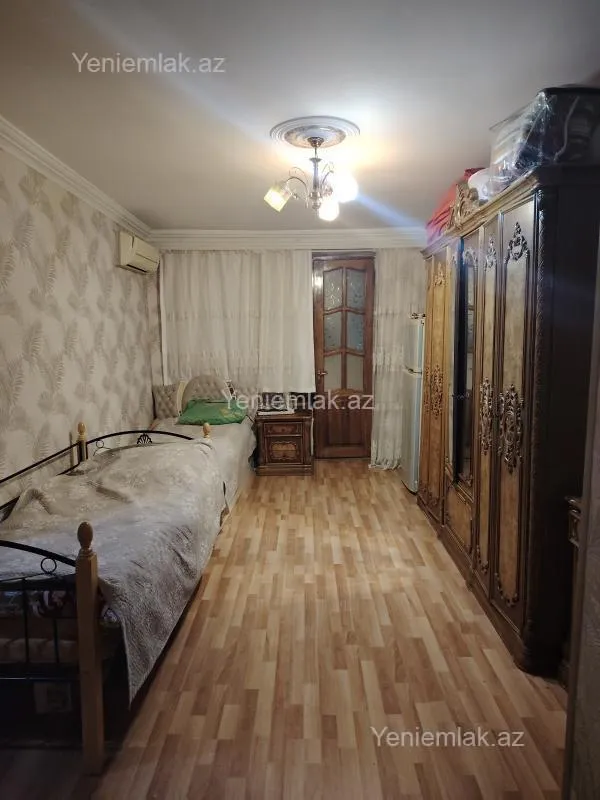 Satılır 3 otaqlı köhnə tikili 75 m²
