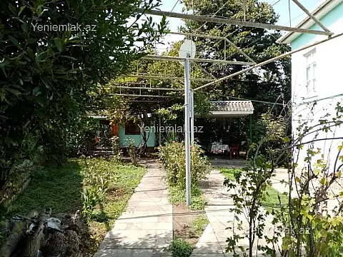 Satılır 5 otaqlı həyət evi 118 m²