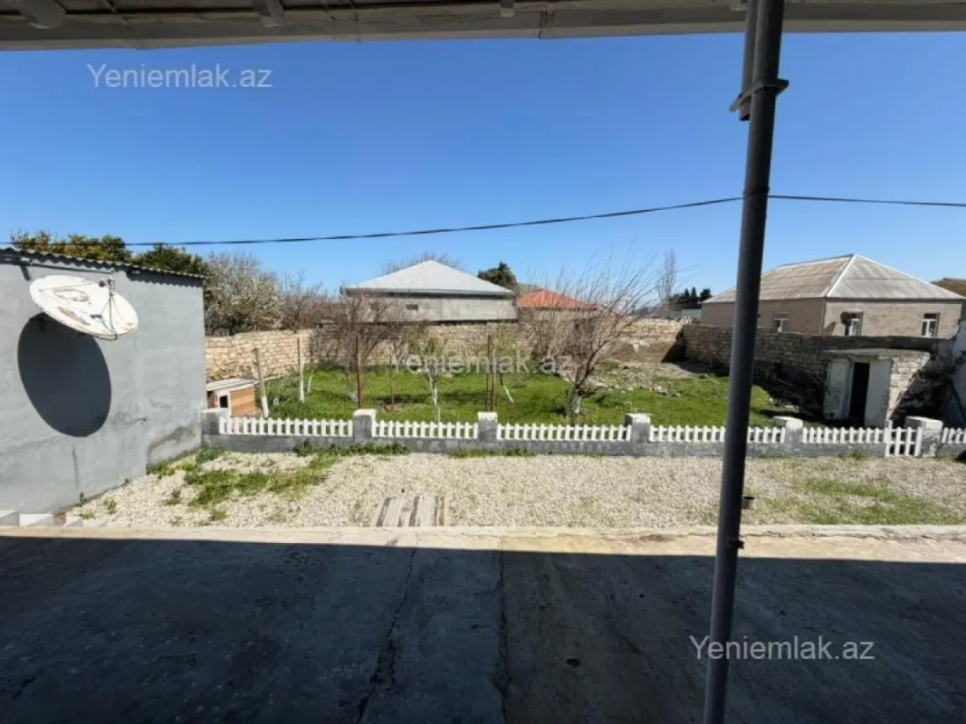 Satılır 6 otaqlı həyət evi 145 m²