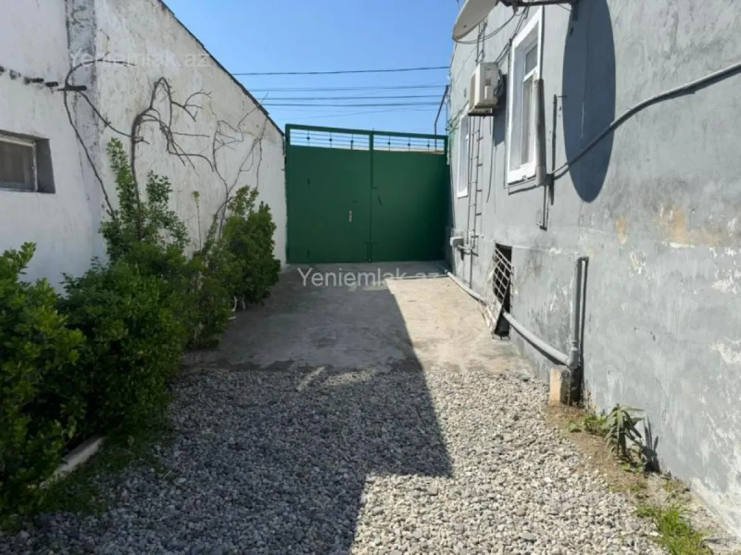 Satılır 6 otaqlı həyət evi 145 m²