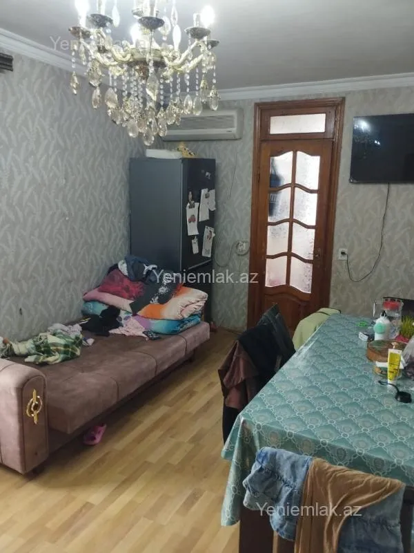 Satılır 2 otaqlı köhnə tikili 38 m²