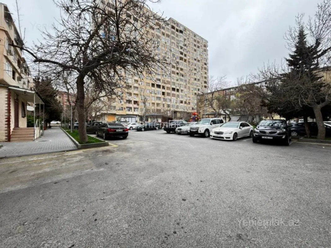 Satılır 2 otaqlı köhnə tikili 38 m²