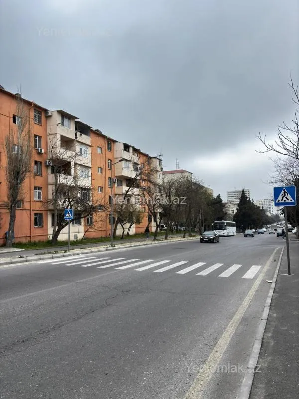 Satılır 2 otaqlı köhnə tikili 38 m²