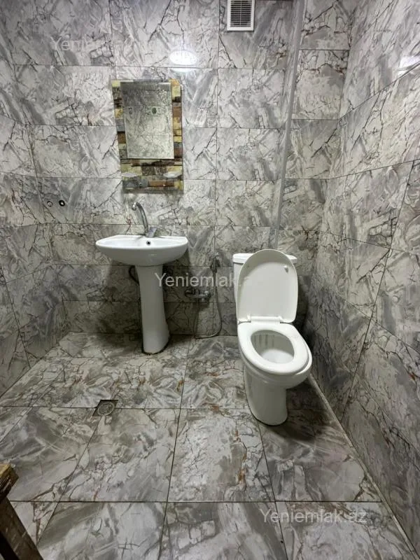 Satılır 1 otaqlı köhnə tikili 40 m²