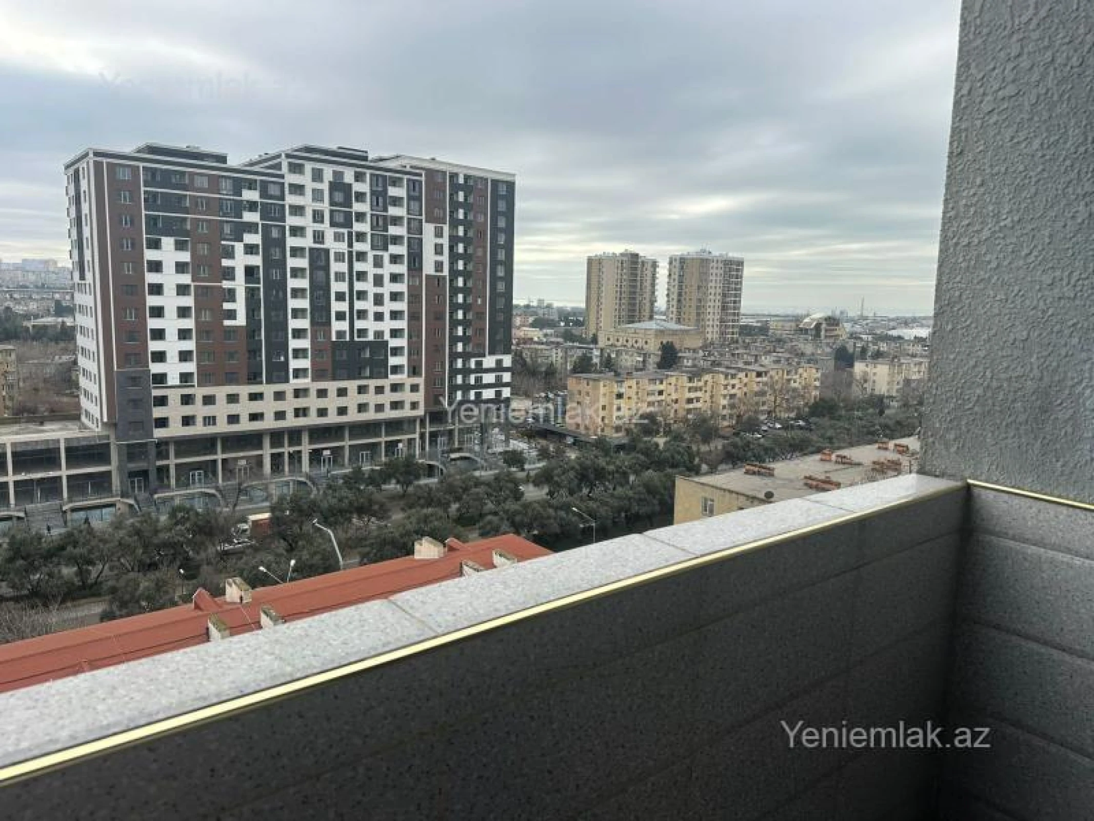 Satılır 3 otaqlı yeni tikili 101 m²