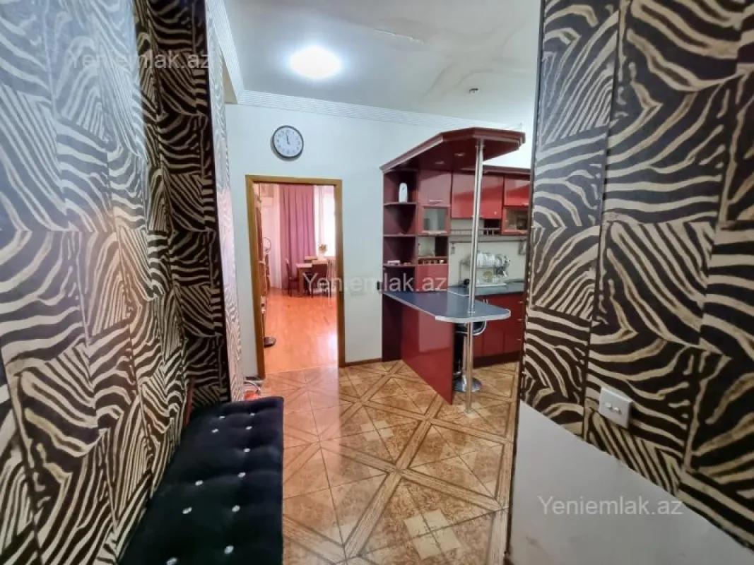 Satılır 2 otaqlı yeni tikili 60 m²