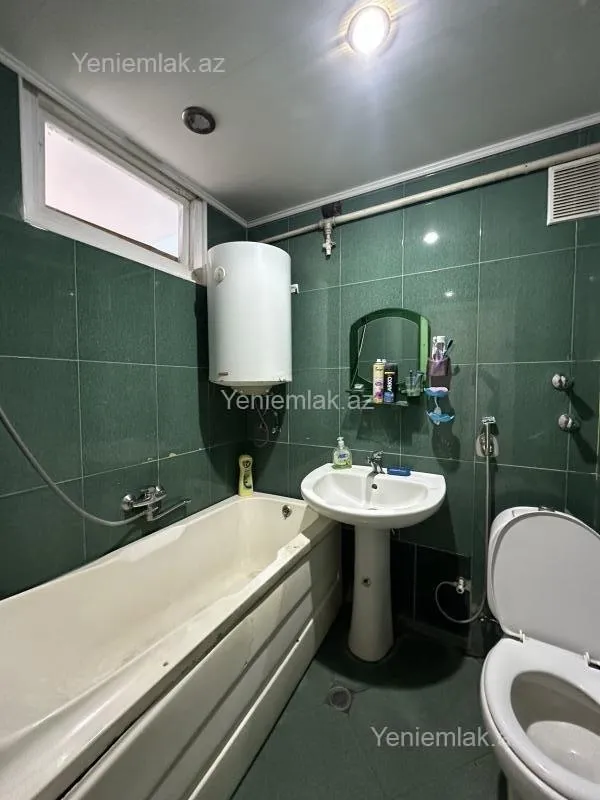 Satılır 3 otaqlı köhnə tikili 61 m²