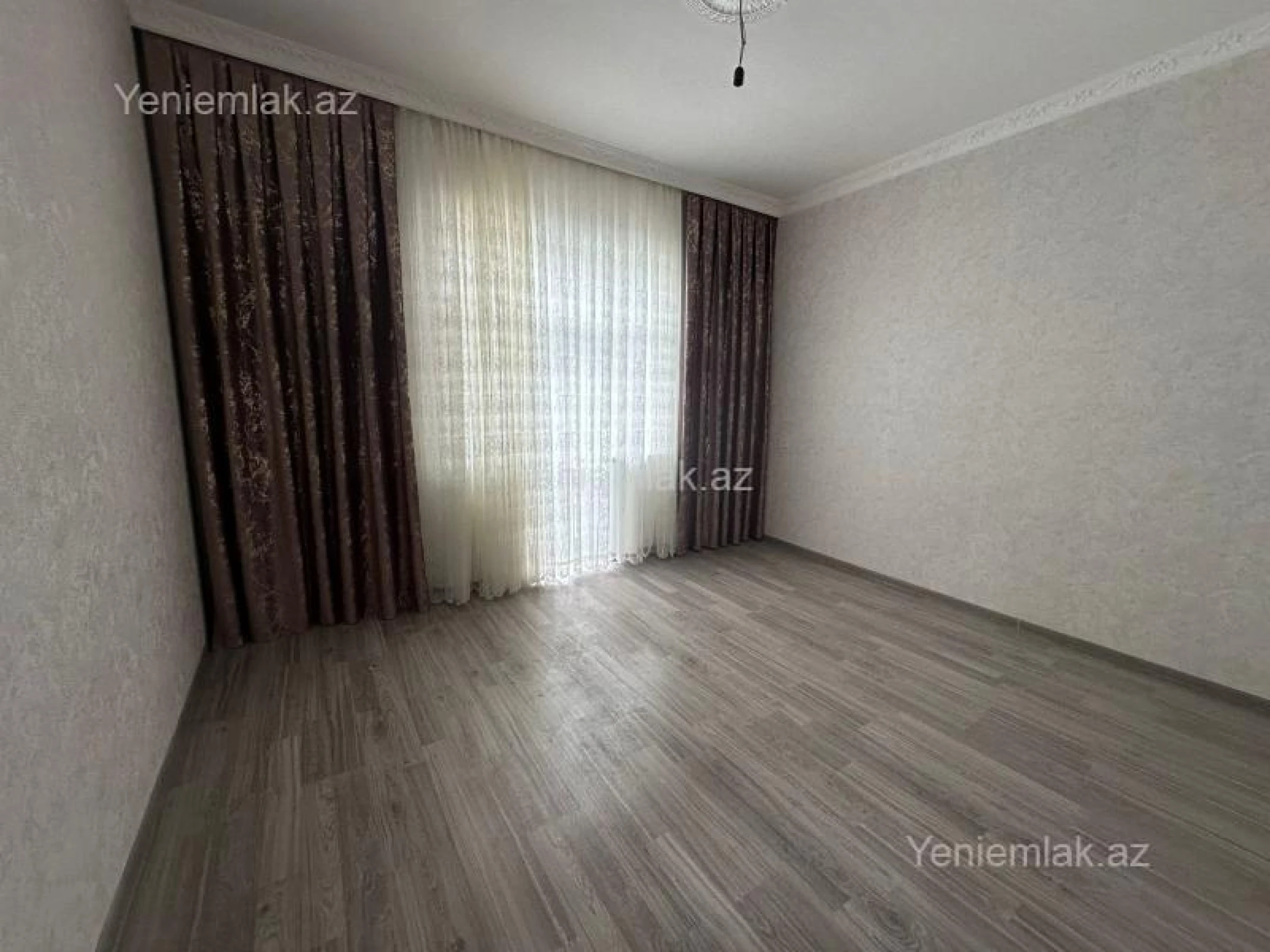 Satılır 4 otaqlı həyət evi 140 m²
