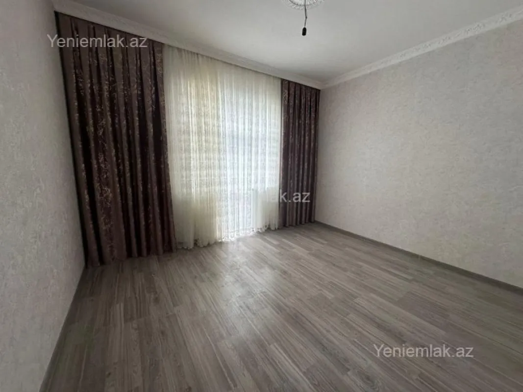 Satılır 4 otaqlı həyət evi 140 m²