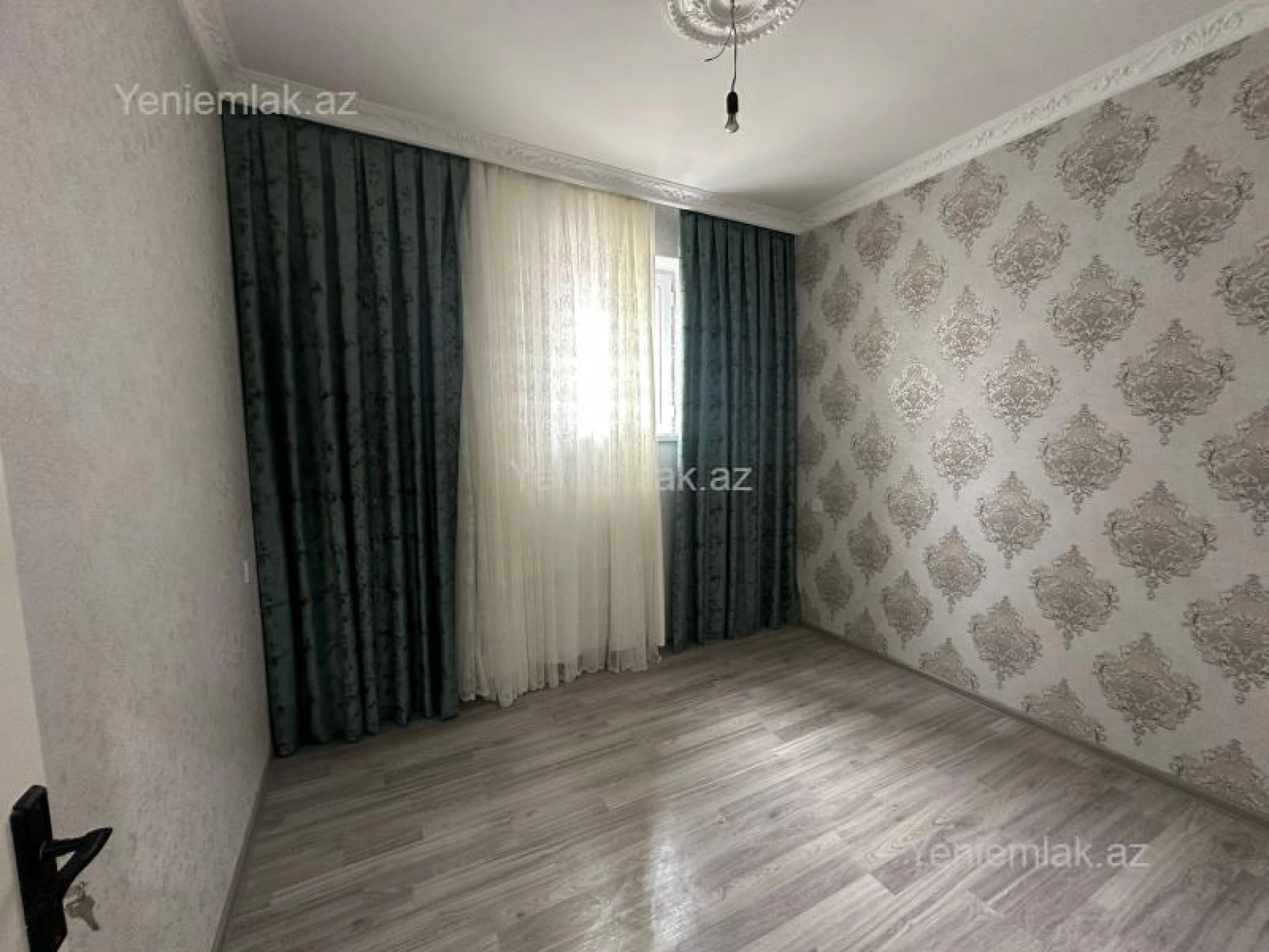 Satılır 4 otaqlı həyət evi 140 m²
