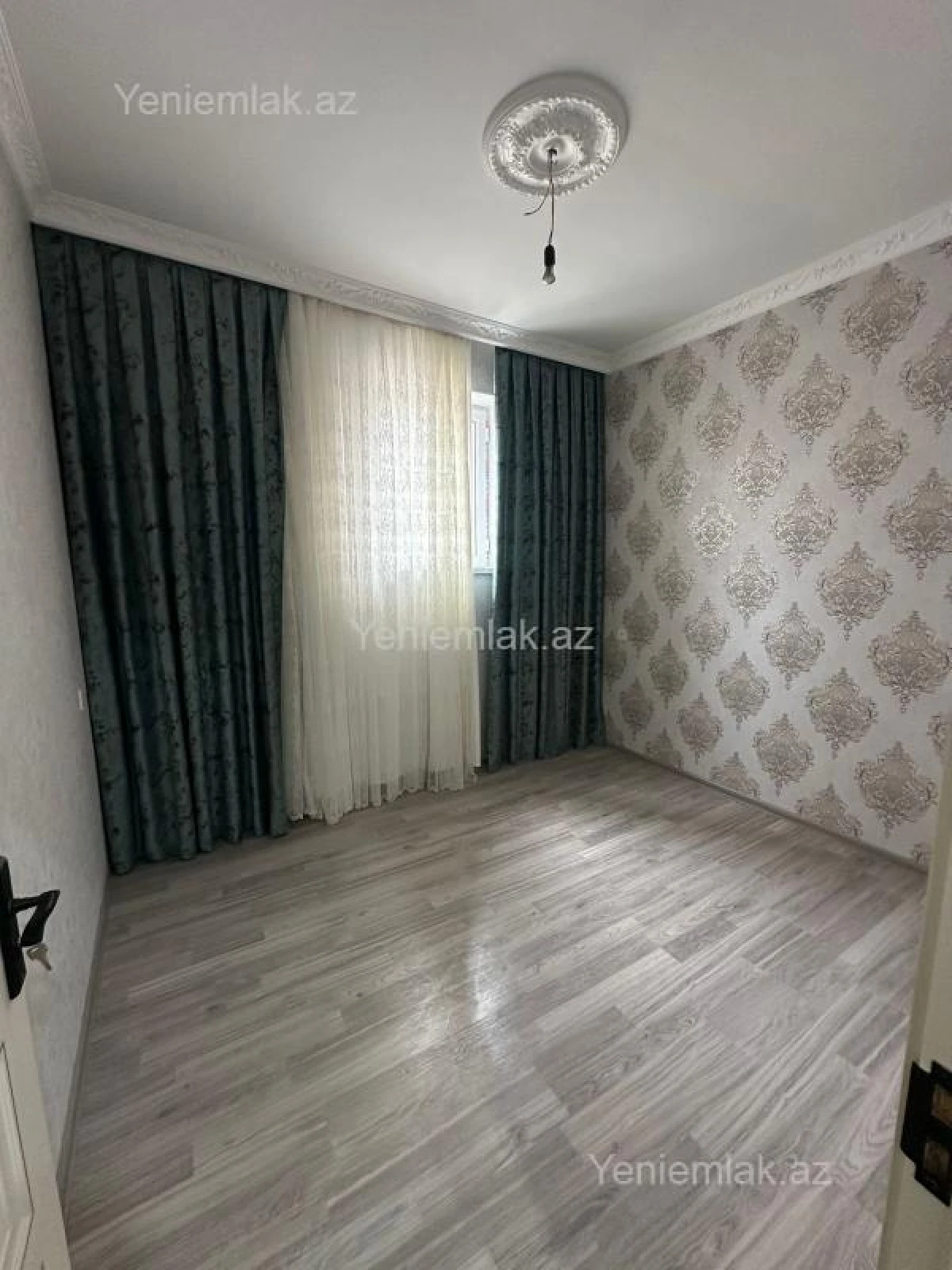 Satılır 4 otaqlı həyət evi 140 m²
