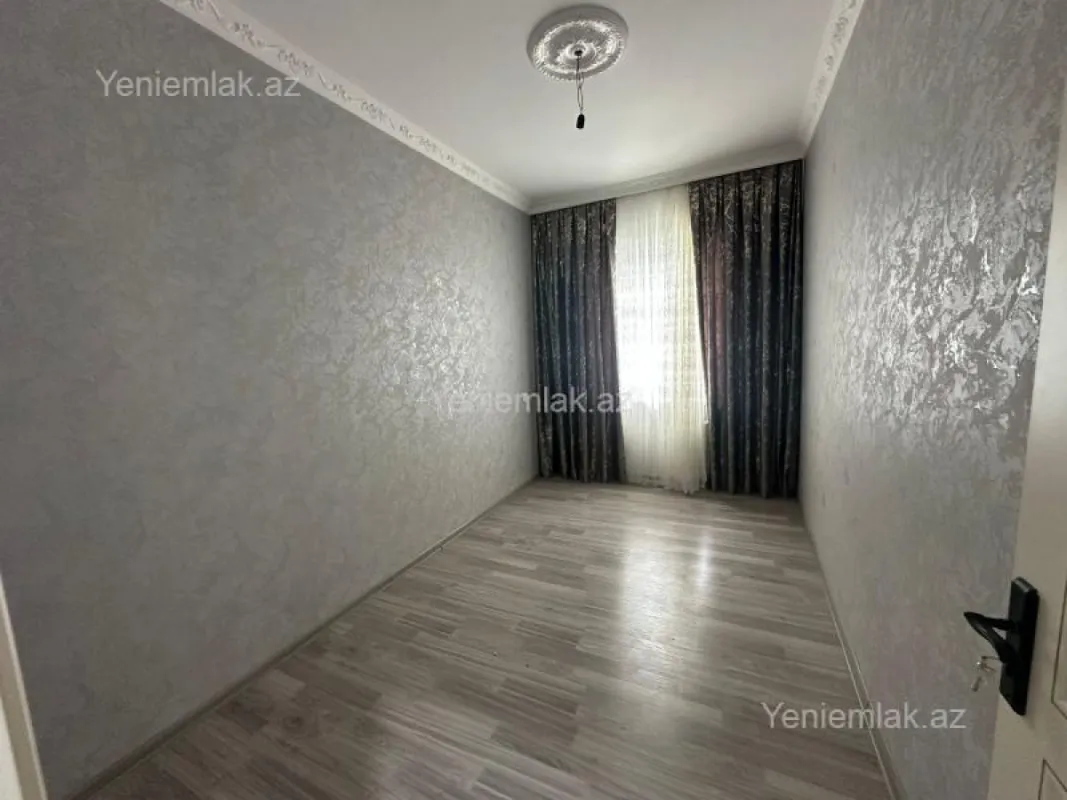 Satılır 4 otaqlı həyət evi 140 m²