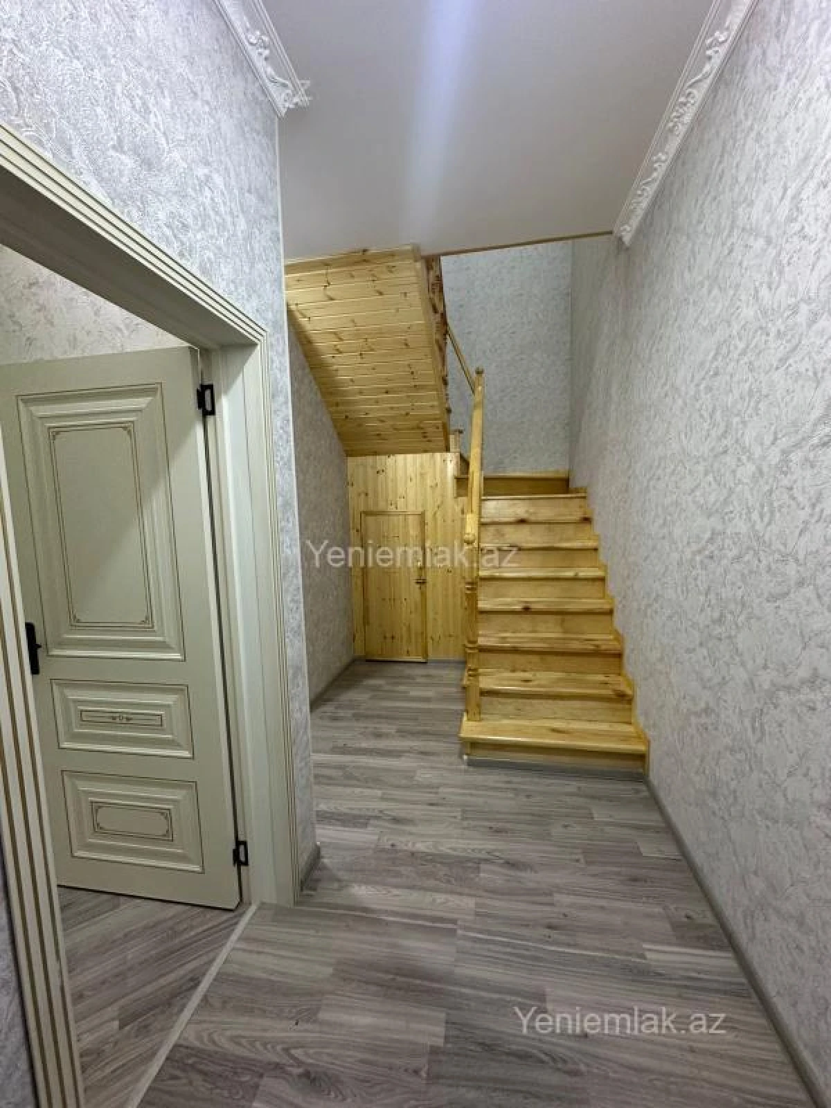 Satılır 4 otaqlı həyət evi 140 m²