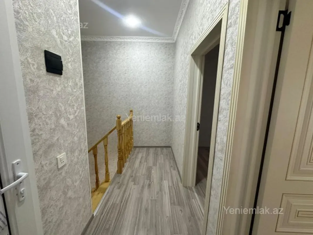Satılır 4 otaqlı həyət evi 140 m²