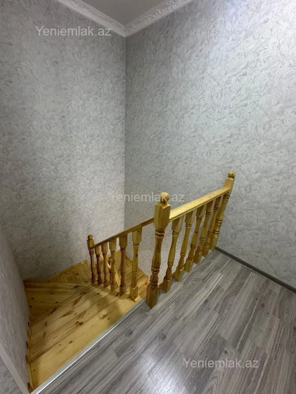 Satılır 4 otaqlı həyət evi 140 m²