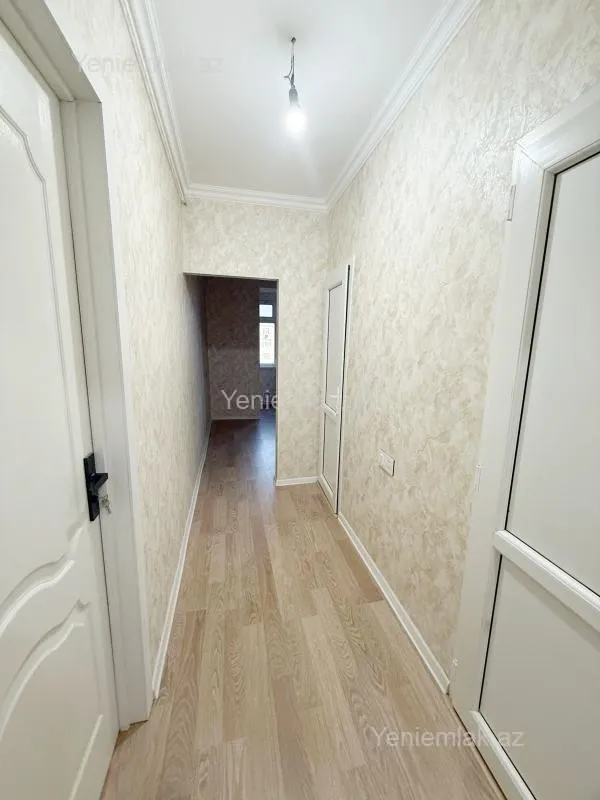 Satılır 2 otaqlı köhnə tikili 60 m²