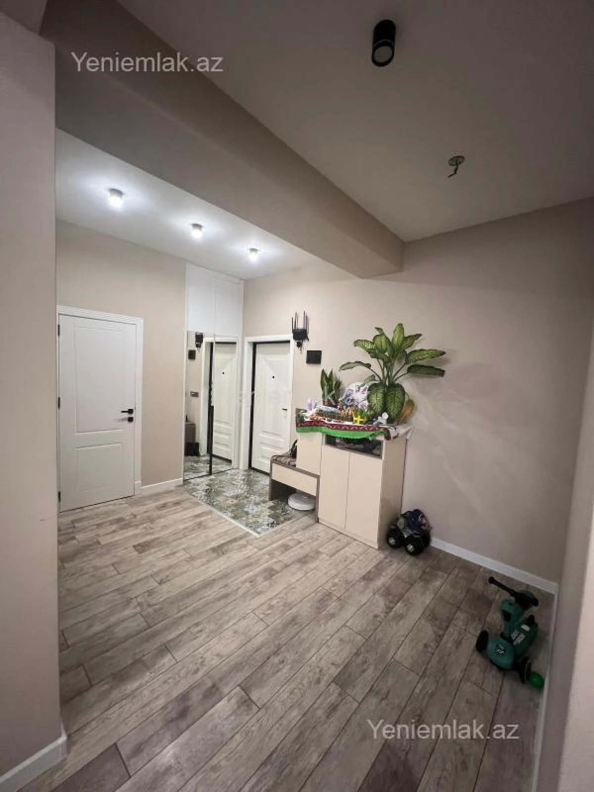 Satılır 2 otaqlı yeni tikili 57 m²