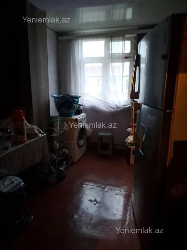 Satılır 1 otaqlı köhnə tikili 36 m²