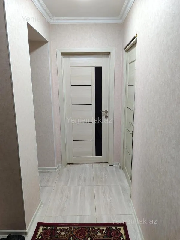 Satılır 4 otaqlı köhnə tikili 105 m²