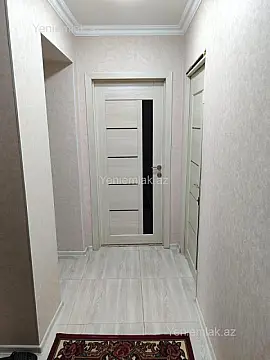 Satılır 4 otaqlı köhnə tikili 105 m²
