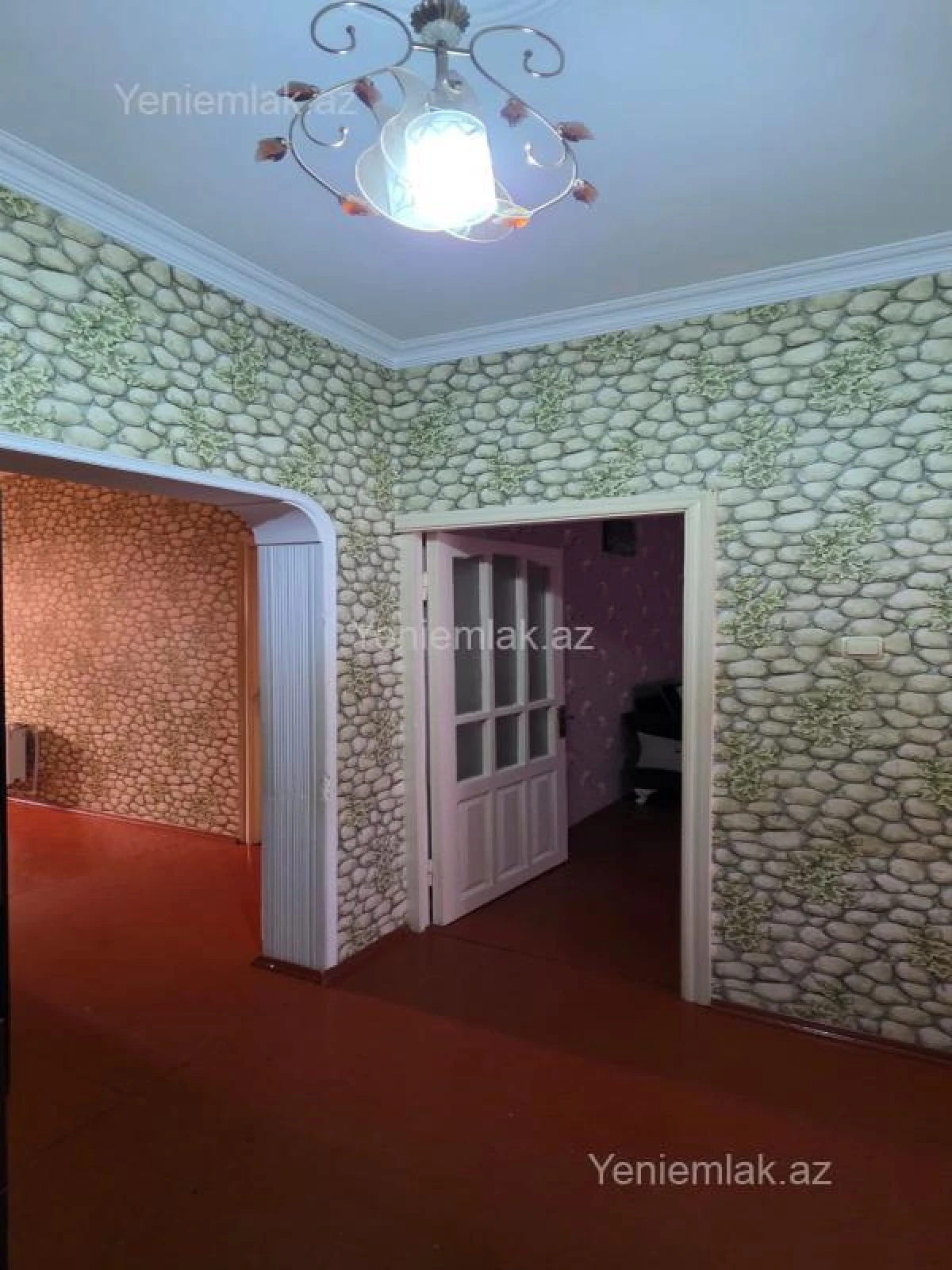 Satılır 2 otaqlı köhnə tikili 58 m²