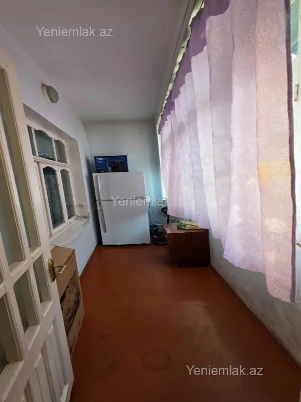Satılır 2 otaqlı köhnə tikili 58 m²