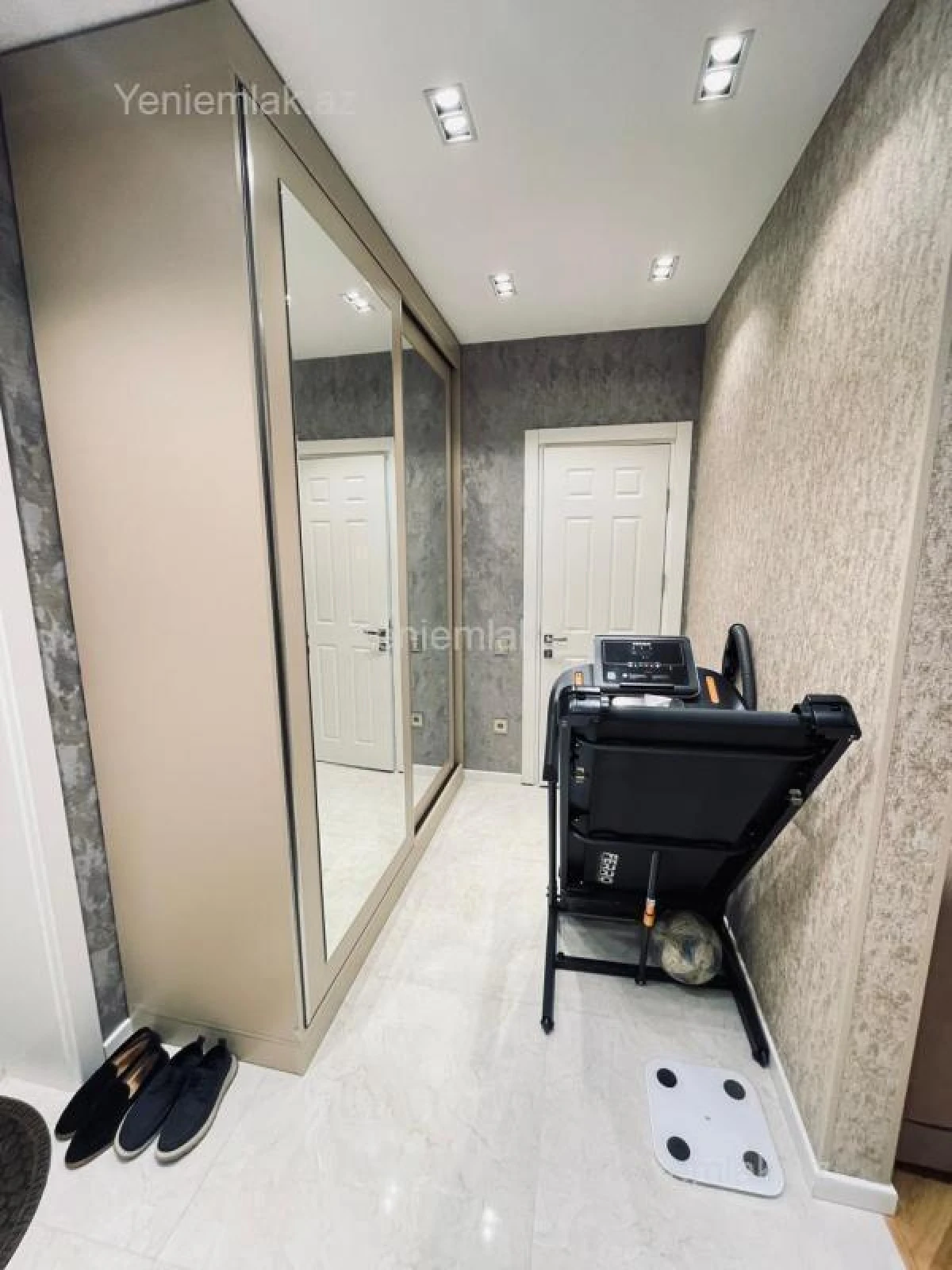 Satılır 2 otaqlı yeni tikili 68 m²