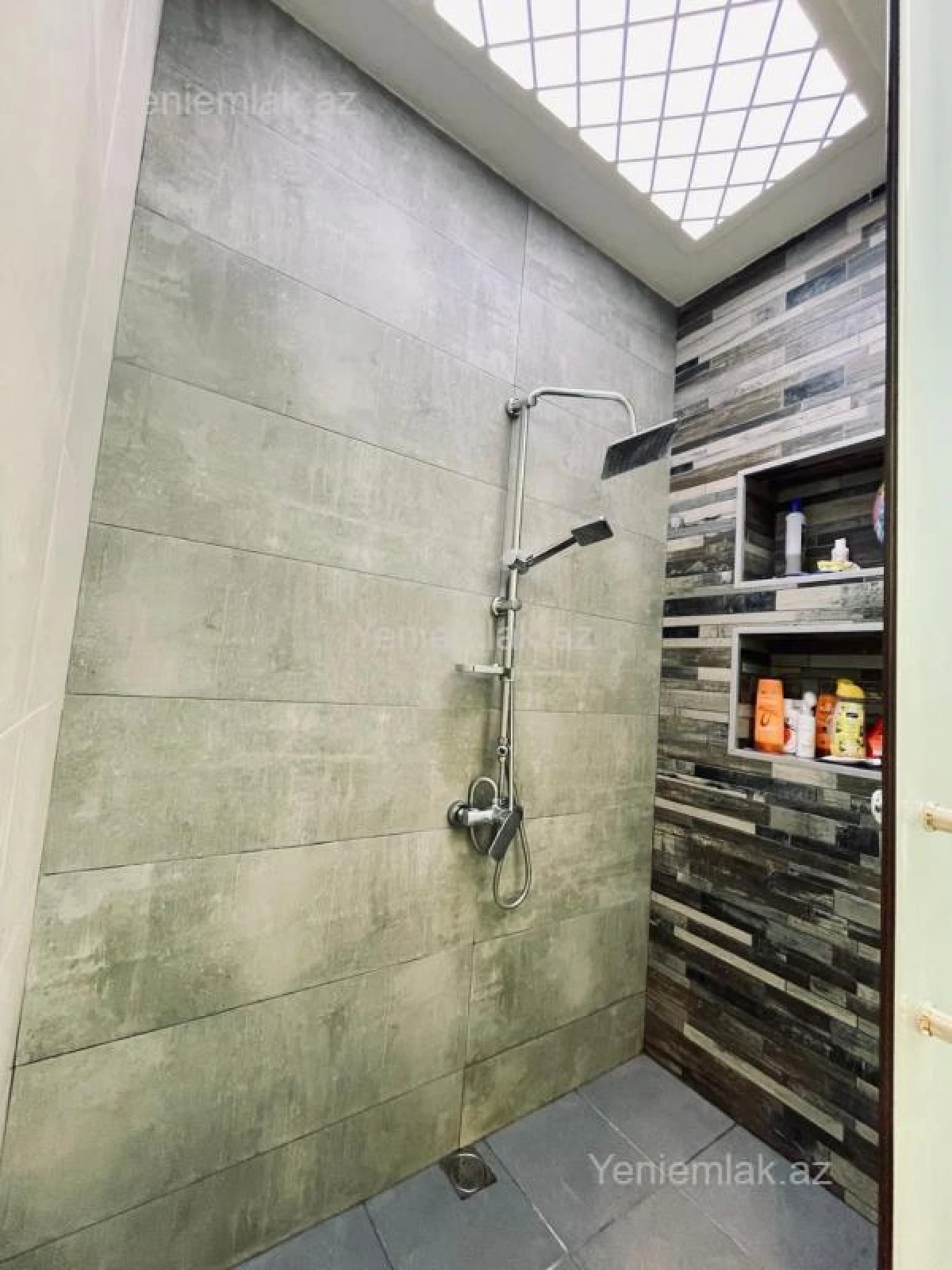 Satılır 2 otaqlı yeni tikili 68 m²