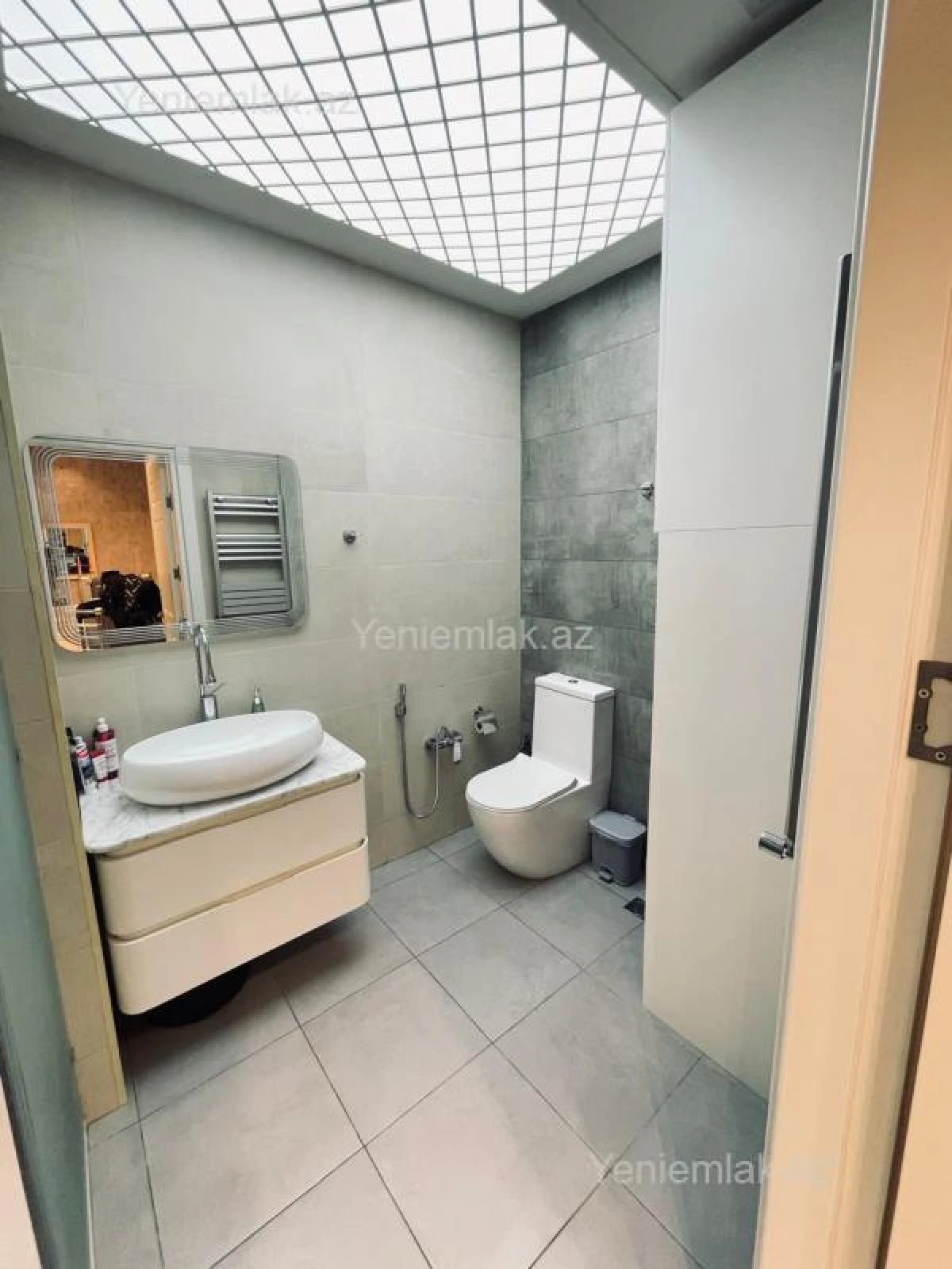 Satılır 2 otaqlı yeni tikili 68 m²