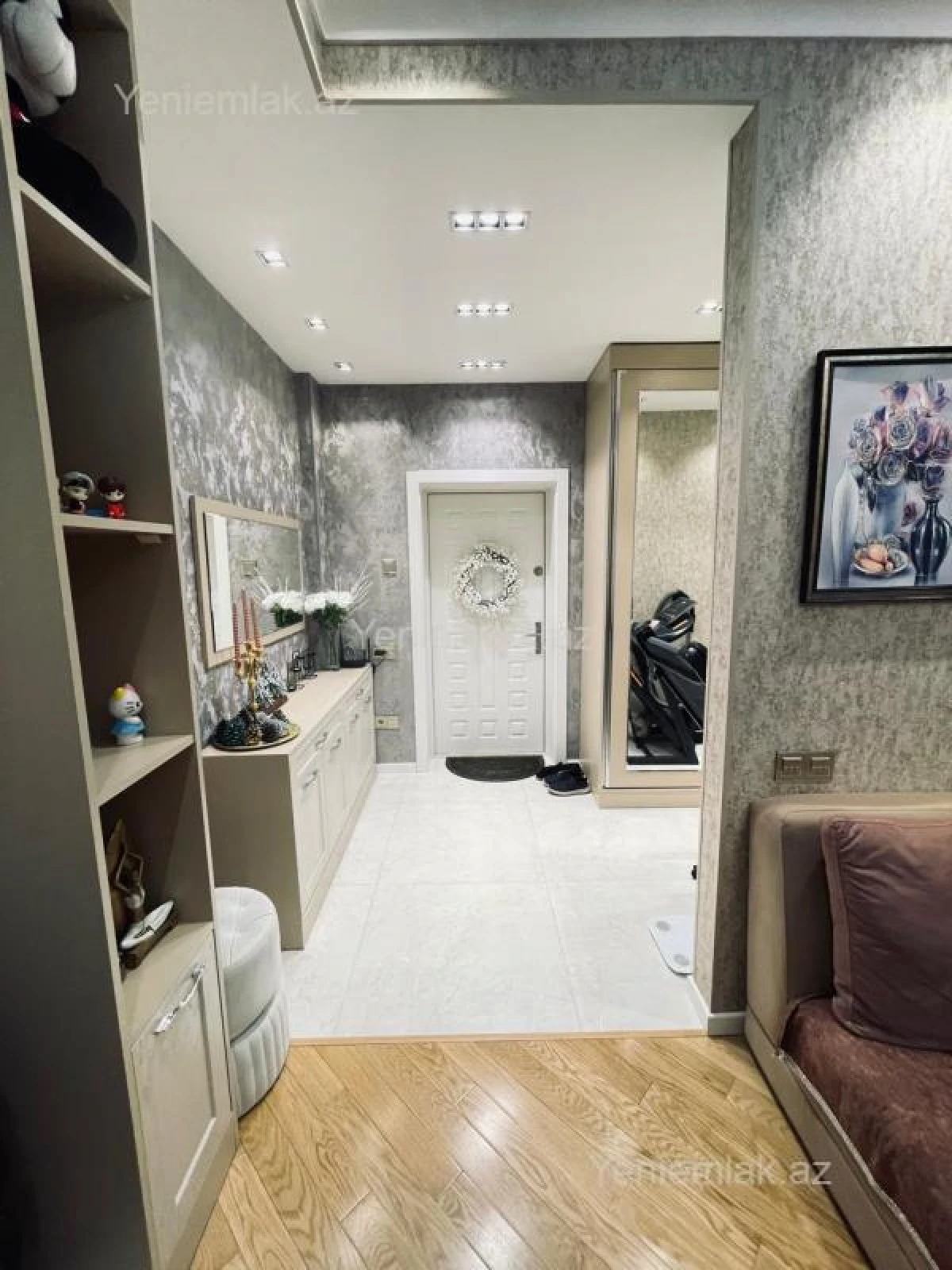 Satılır 2 otaqlı yeni tikili 68 m²