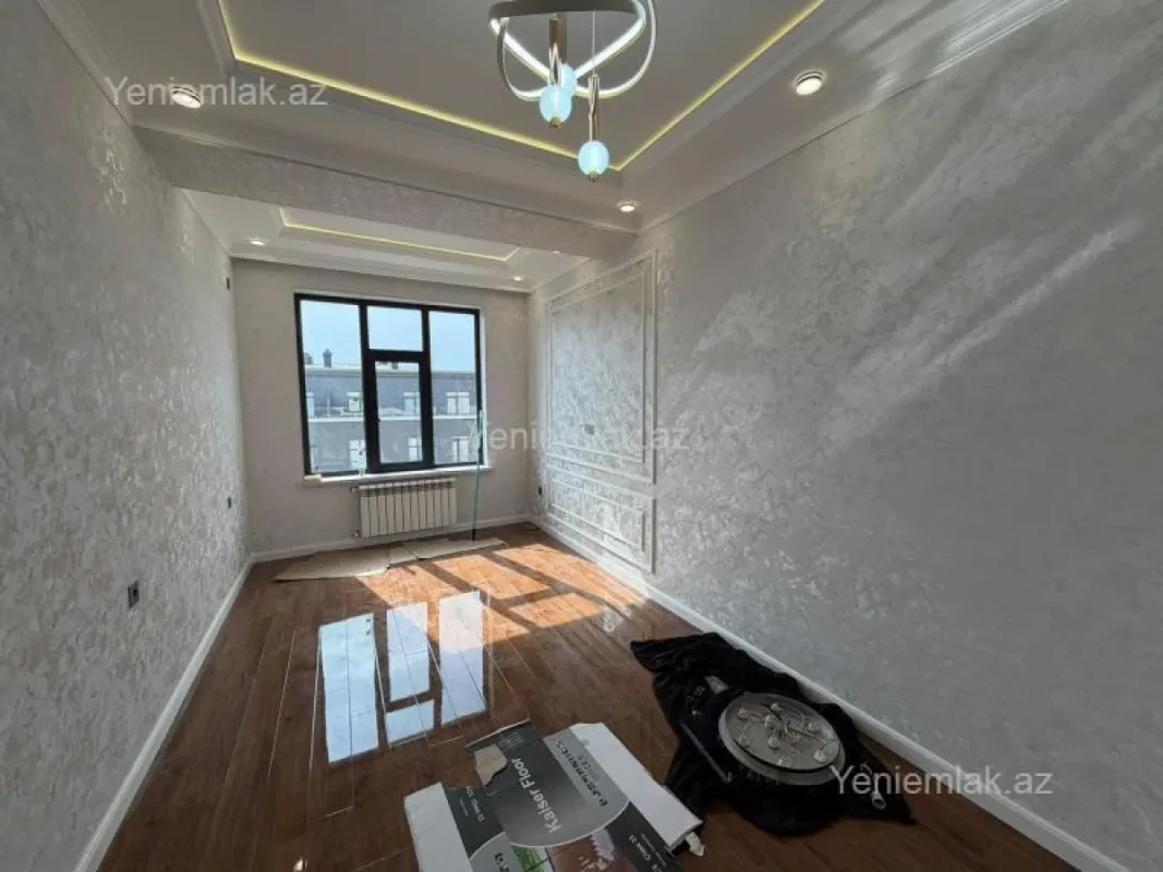 Satılır 3 otaqlı yeni tikili 100 m²