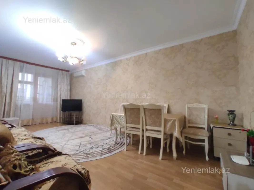 Satılır 3 otaqlı köhnə tikili 95 m²