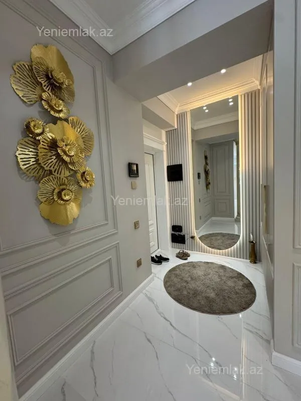 Satılır 3 otaqlı yeni tikili 115 m²