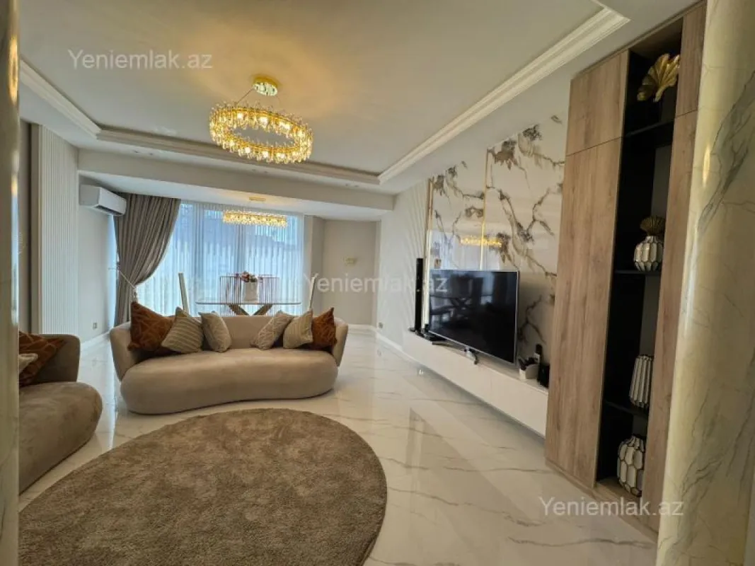 Satılır 3 otaqlı yeni tikili 115 m²