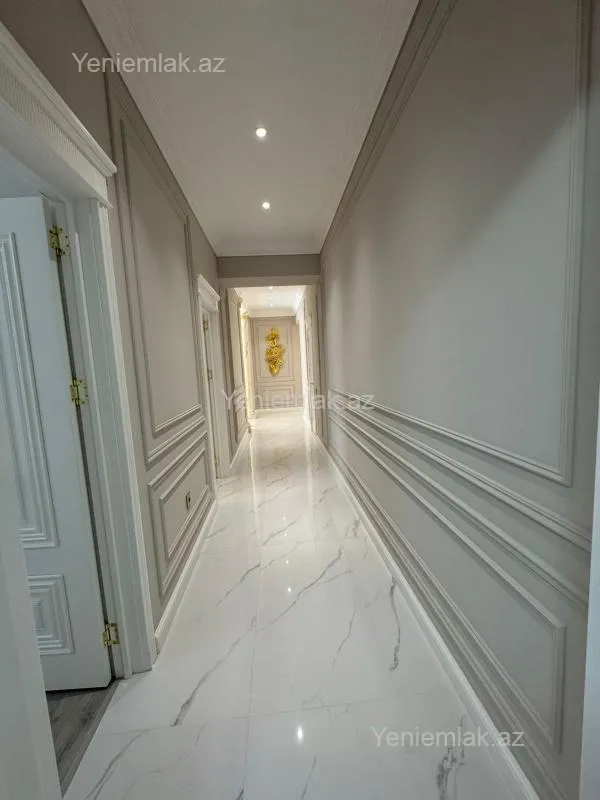 Satılır 3 otaqlı yeni tikili 115 m²