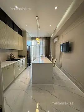 Satılır 3 otaqlı yeni tikili 115 m²