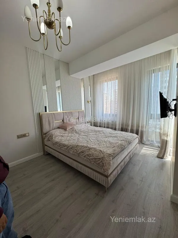 Satılır 3 otaqlı yeni tikili 115 m²