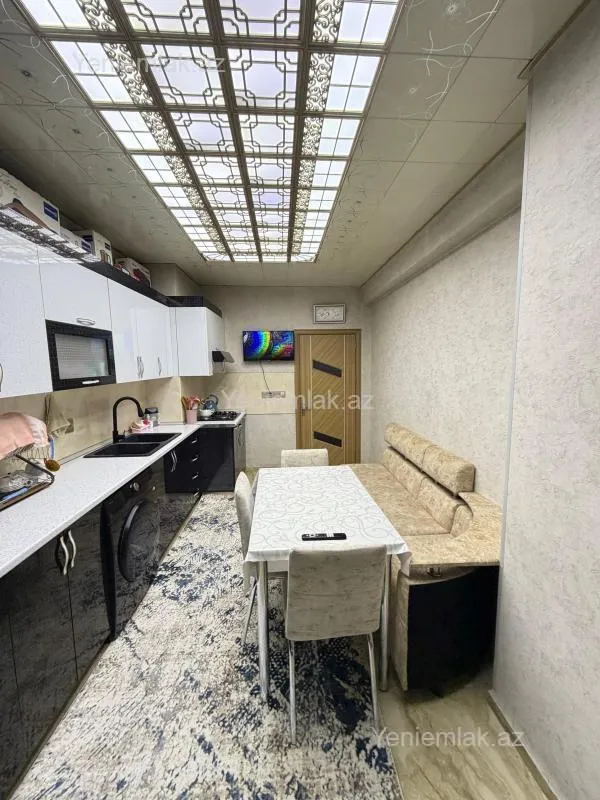 Satılır 2 otaqlı yeni tikili 78 m²