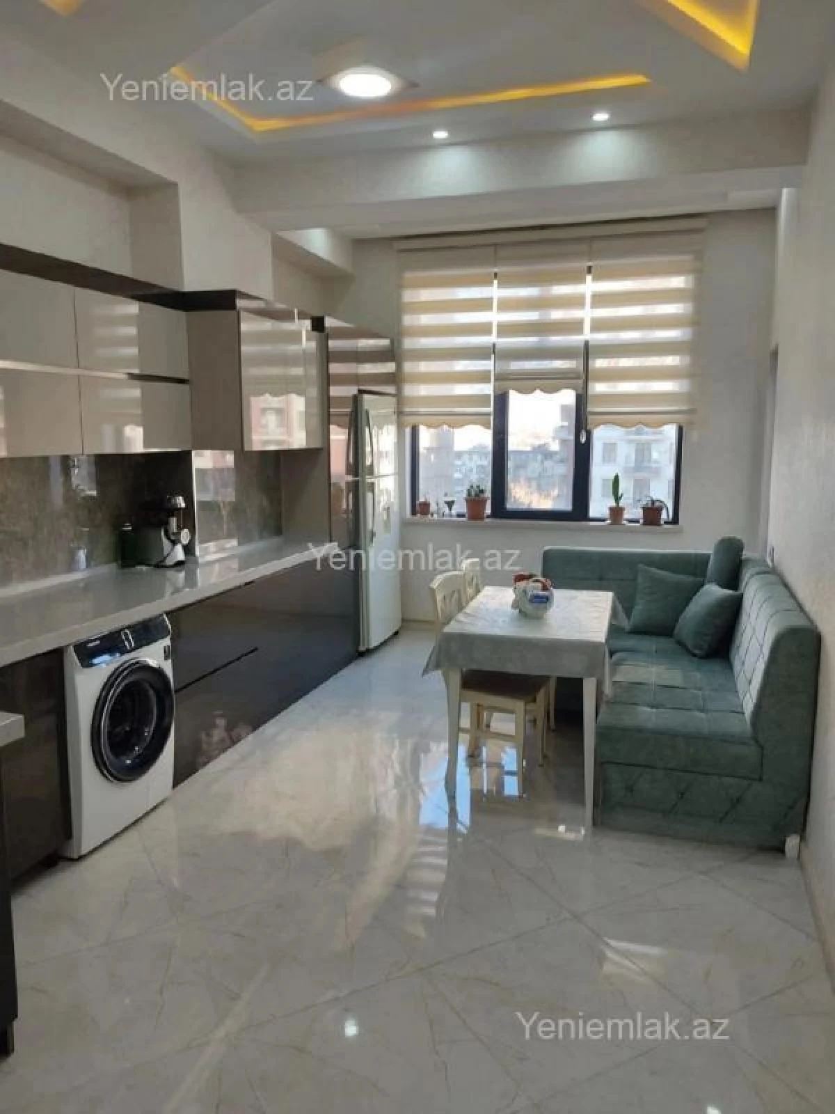 Satılır 3 otaqlı yeni tikili 140 m²