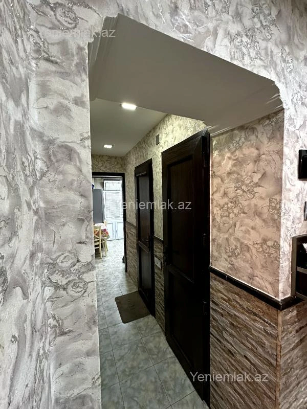 Satılır 3 otaqlı köhnə tikili 65 m²