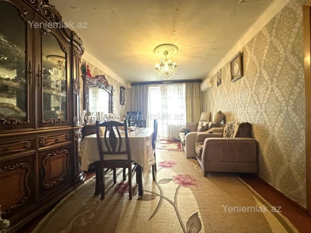 Satılır 2 otaqlı köhnə tikili 50 m²