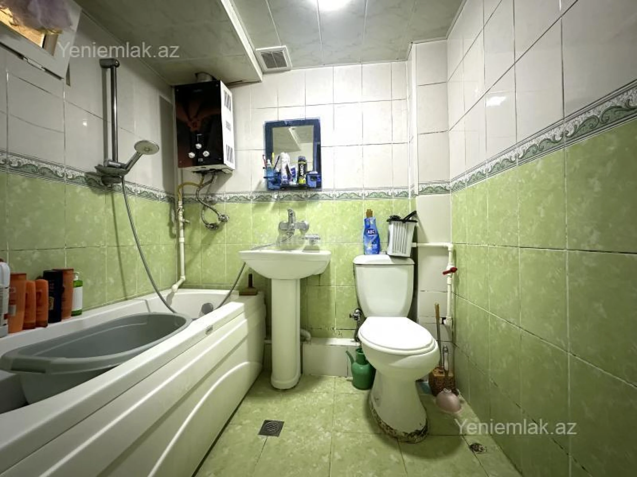 Satılır 2 otaqlı köhnə tikili 50 m²