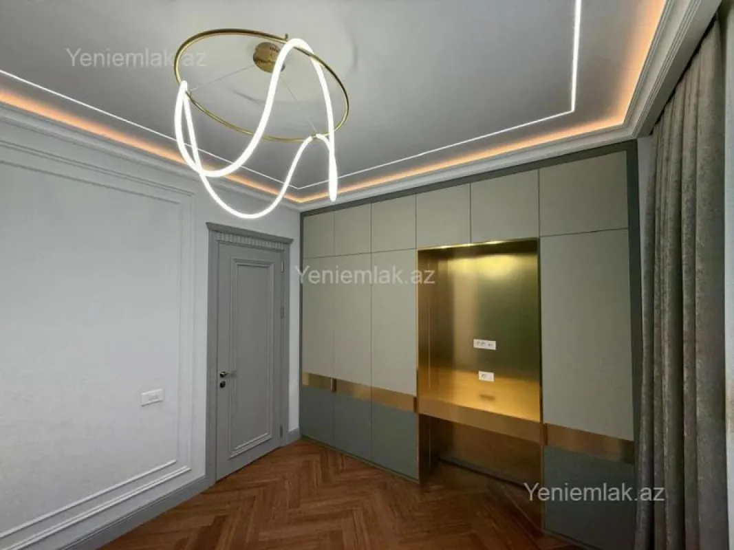 Satılır 4 otaqlı yeni tikili 179 m²