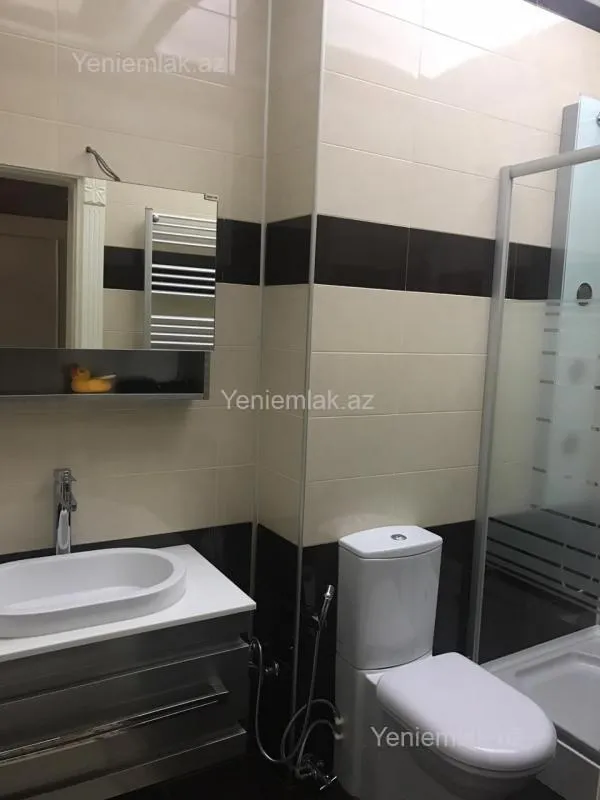 Satılır 3 otaqlı yeni tikili 155 m²