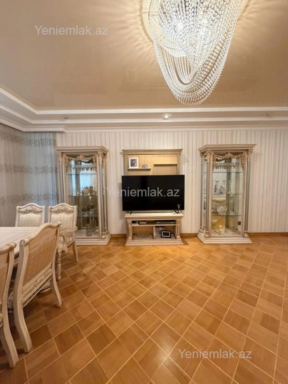 Satılır 4 otaqlı yeni tikili 150 m²