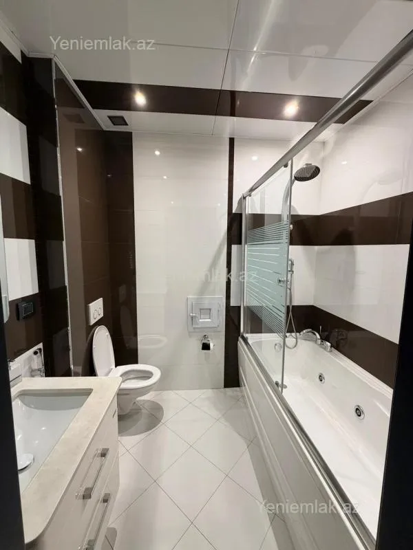 Satılır 4 otaqlı yeni tikili 150 m²