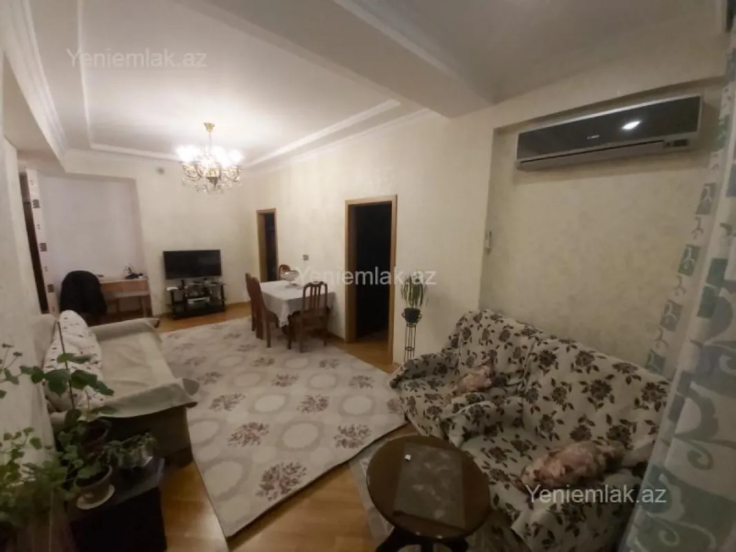 Satılır 3 otaqlı yeni tikili 80 m²